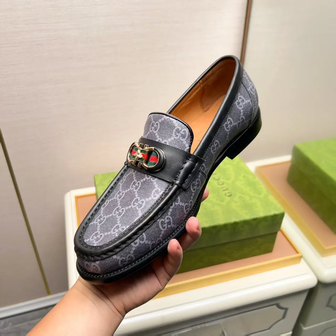 Men's men's shoes 💰460 🆘【GUCCI】Gucci ·🐂里· Hot-selling pea shoes top brand luxury, top quality, the latest fashion pea shoes.. The upper is made of original first-layer cowhide. (Full first-layer water-dyed 🐂 leather·inner). The original stylish and stylish soft rubber wear-resistant and non-slip outsole is light and comfortable on the foot, available in 3 colors! Matching code: 38-44 (customized at 45.46.47)